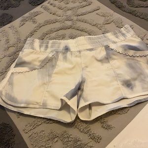 Cute Lululemon shorts….great for running around….no liner…cute pocket cutouts